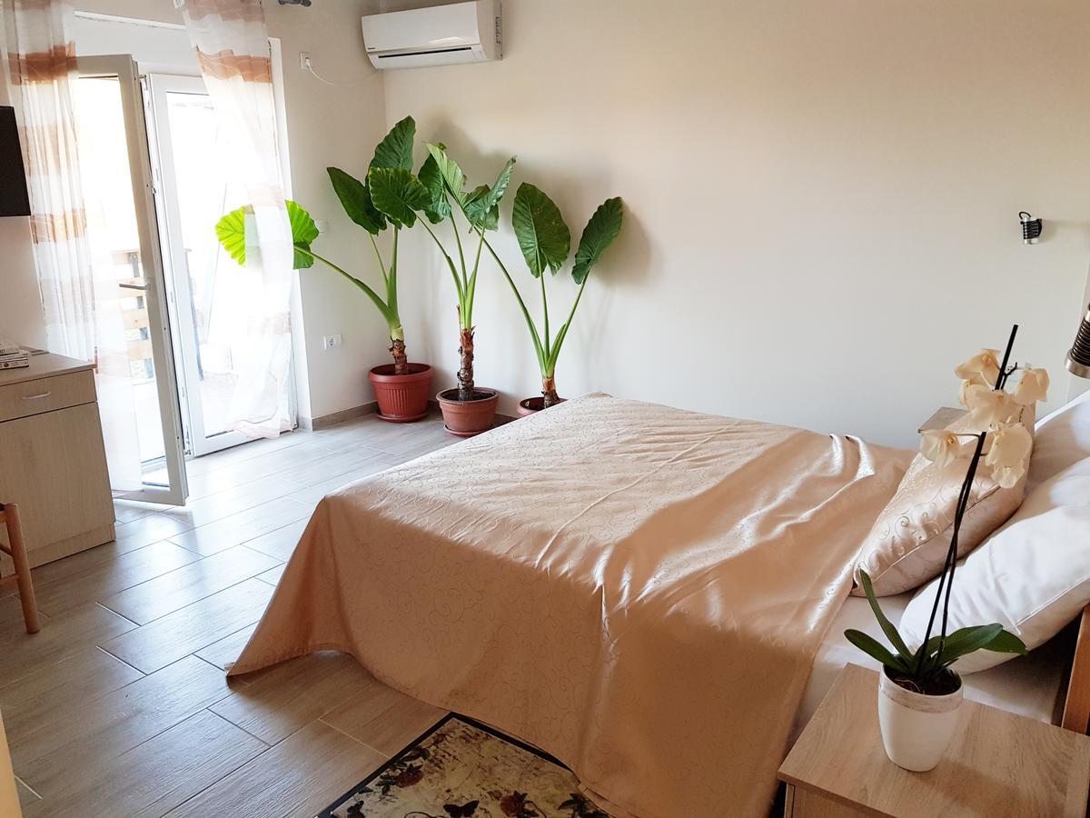Fruskogorska Terasa Appartement Novi Sad Buitenkant foto