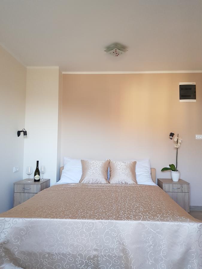 Fruskogorska Terasa Appartement Novi Sad Buitenkant foto
