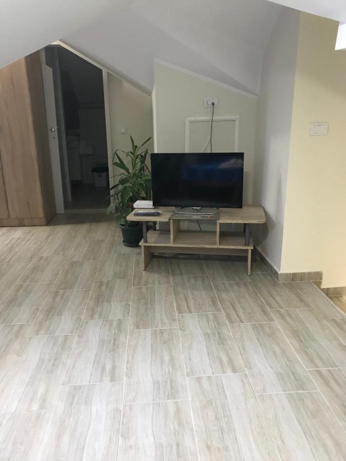 Fruskogorska Terasa Appartement Novi Sad Buitenkant foto